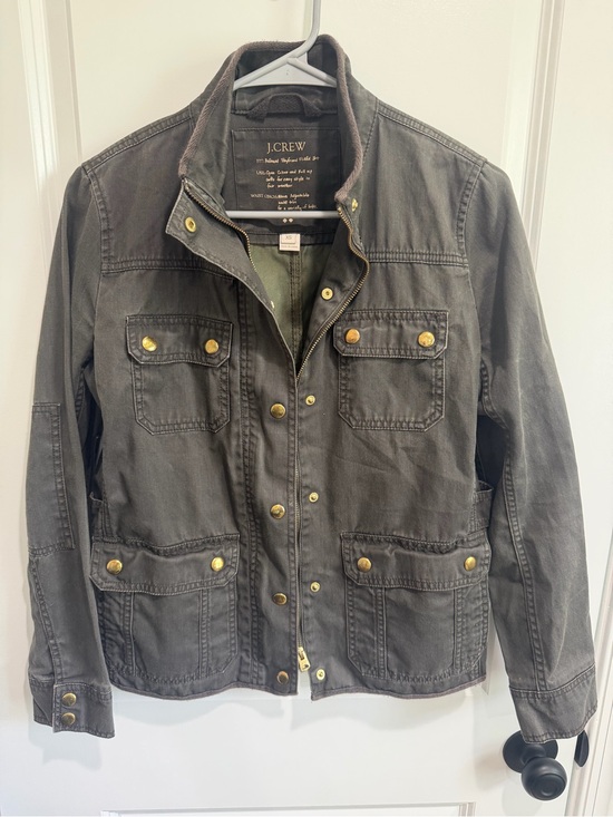 J. Crew Jackets & Blazers - J. Crew Women’s relaxed boyfriend Field Jacket with Brass Buttons